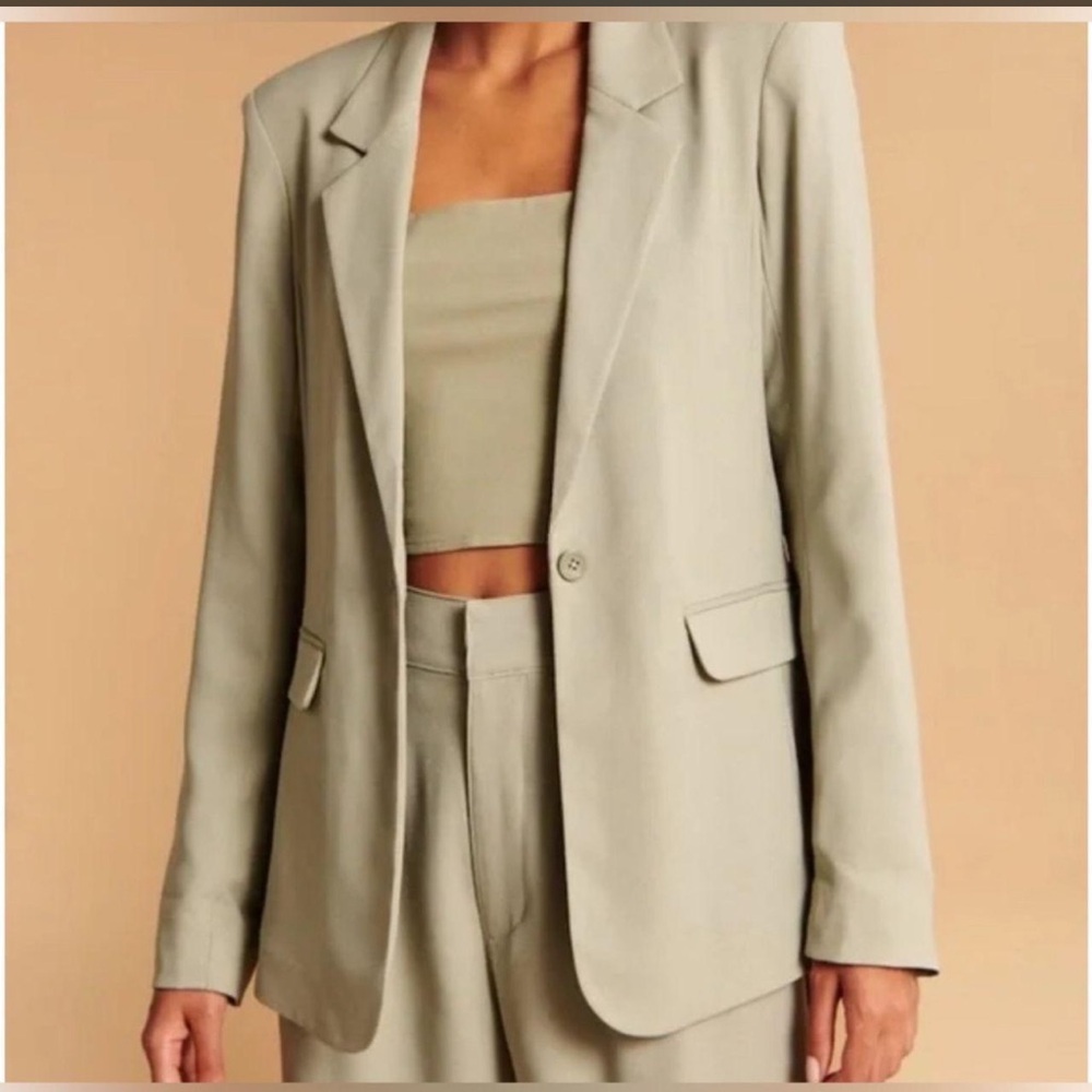 Abercrombie & Fitch Sage Green Blazer